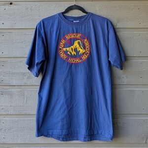 Himalayan Rescue Association Nepal Short Sleeve T-Shirt Size Medium Blue Red